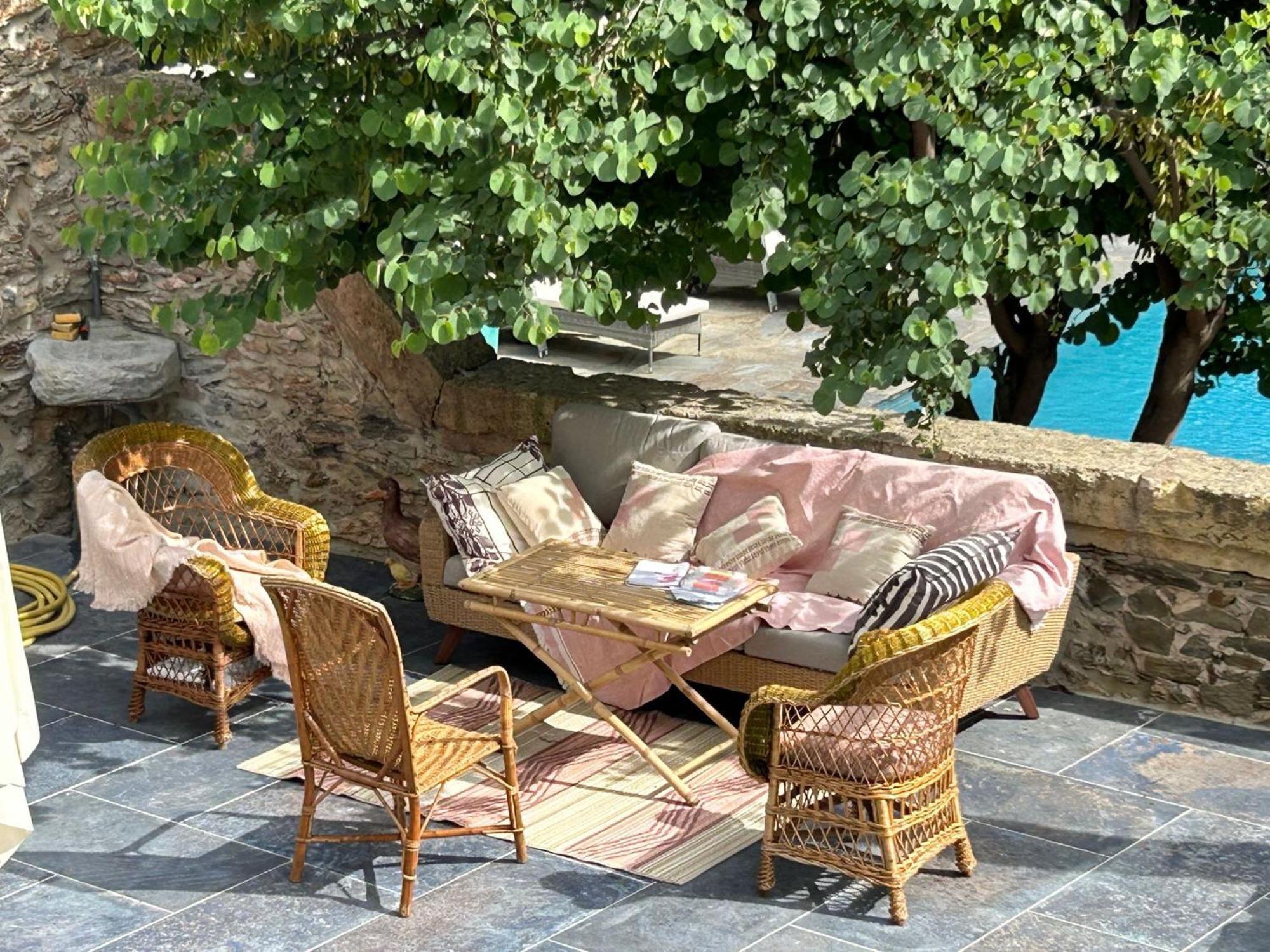 La Galante Hotel Faugeres  Exterior photo